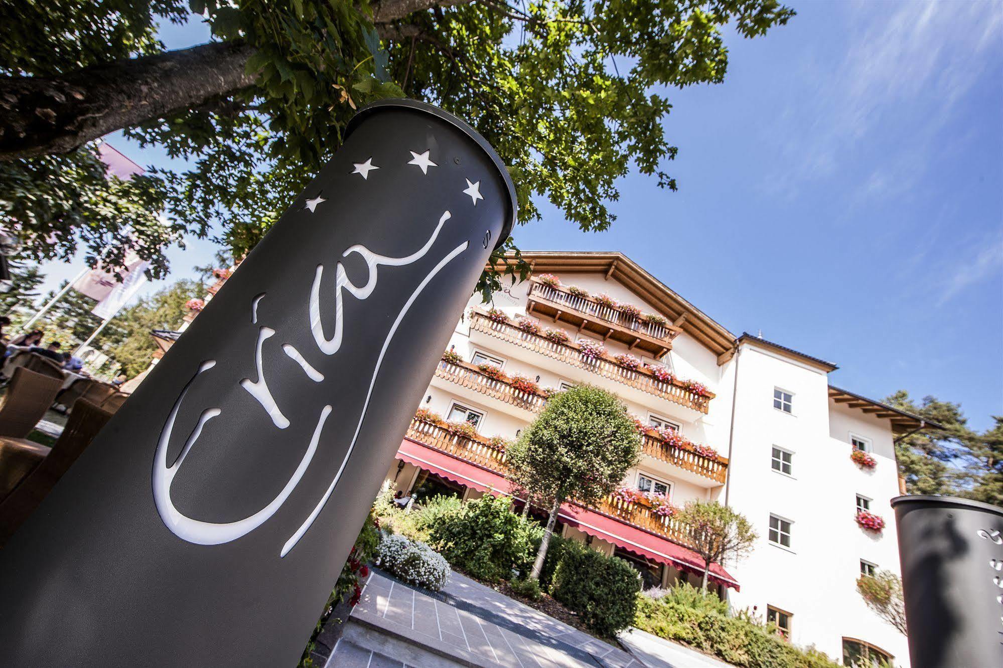 Wellnesshotel Erica Nova Ponente Exterior foto